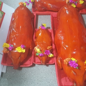 ĐẶT HEO QUAY CÚNG TẠI QUẬN 2