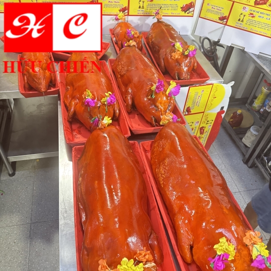 đặt heo quay nguyên con TPHCM