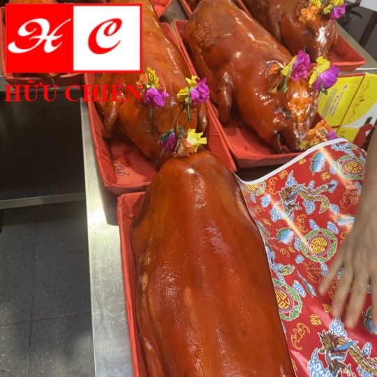nhận đặt heo quay nguyên con gấp tại phường Tân sơn nhì tp hcm